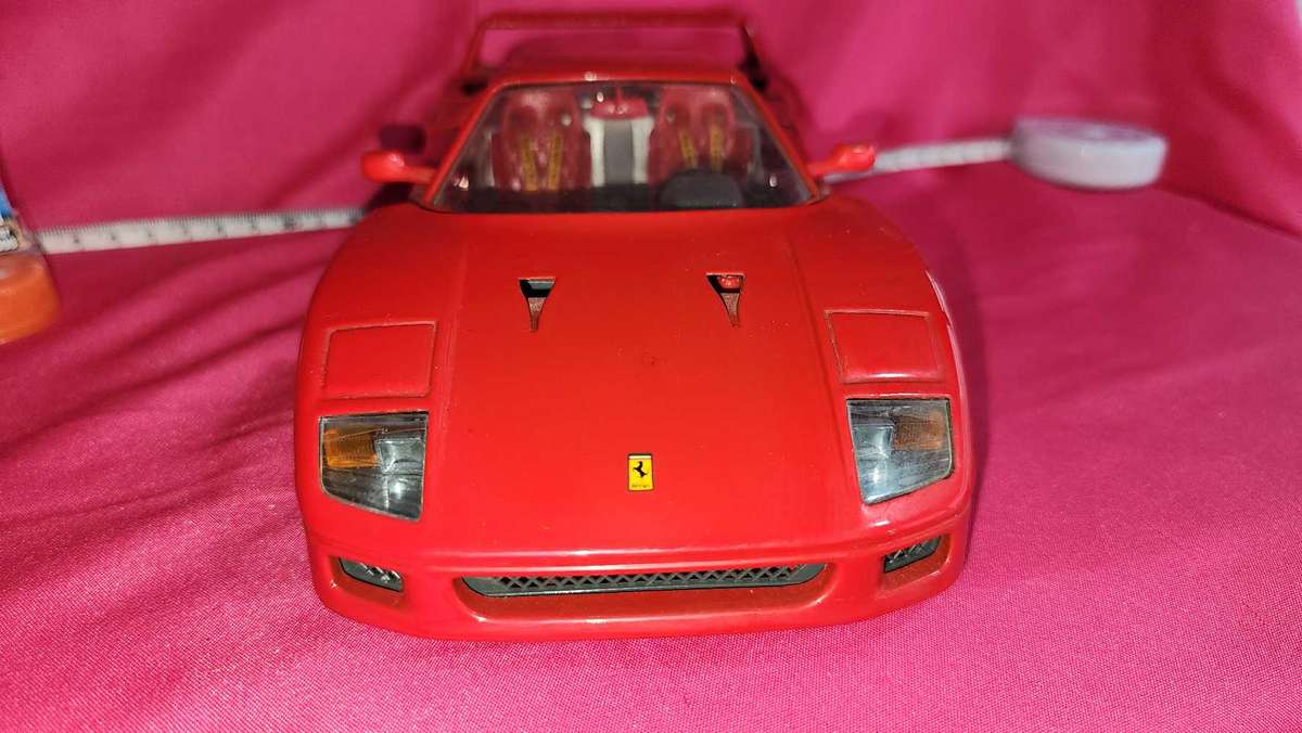 Ferrari F40 Bburago 1:18