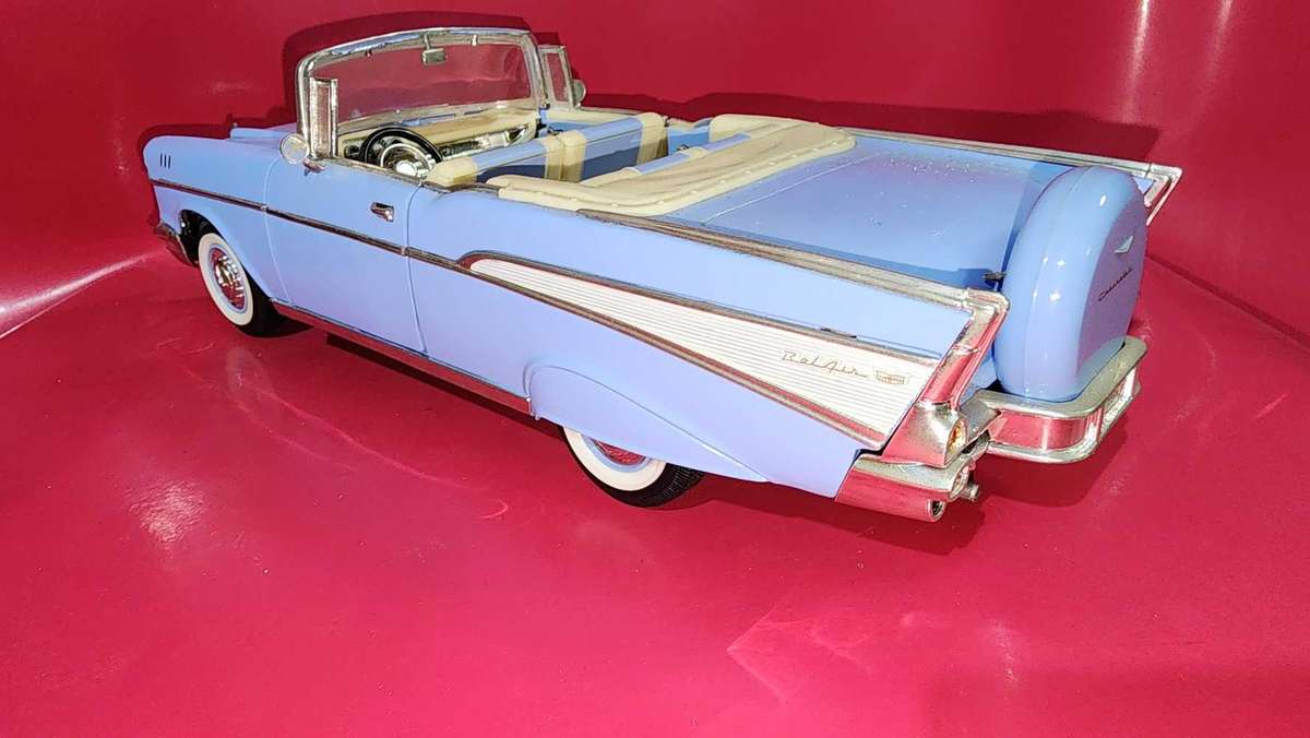 57' BelAir Convertible (1:18) by Road Signature