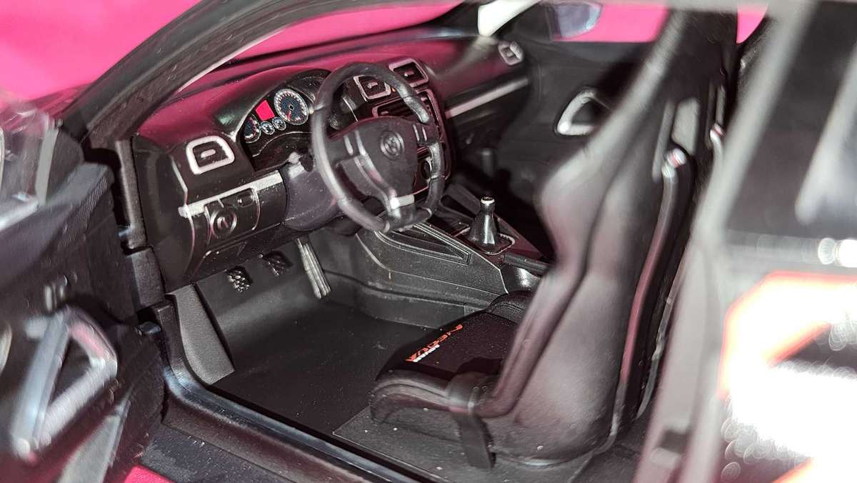 VW Scirocco (1:18) Norev