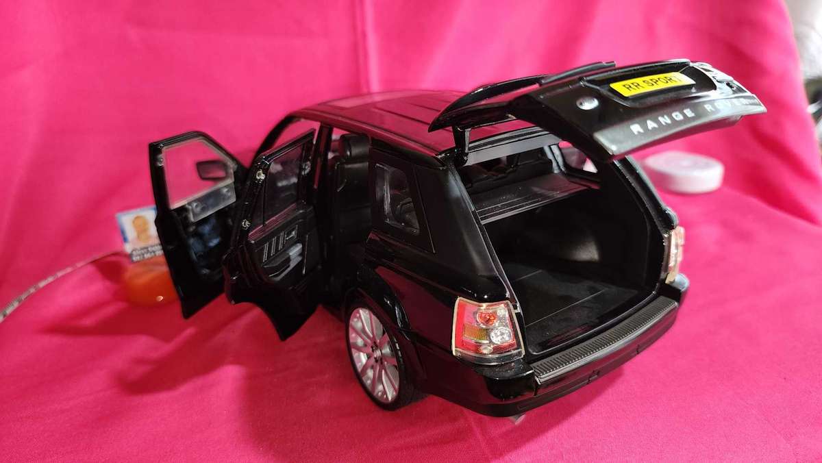 Range Rover 1:18