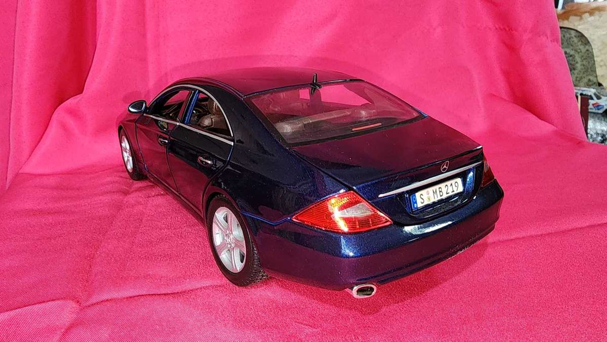 The Mercedes "CLS" 1:18