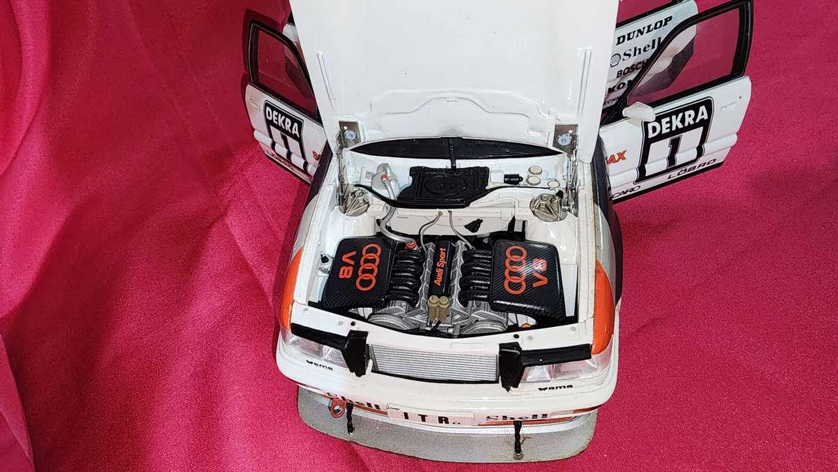 AUDI V8 Quattro (H Stuck) 1:18