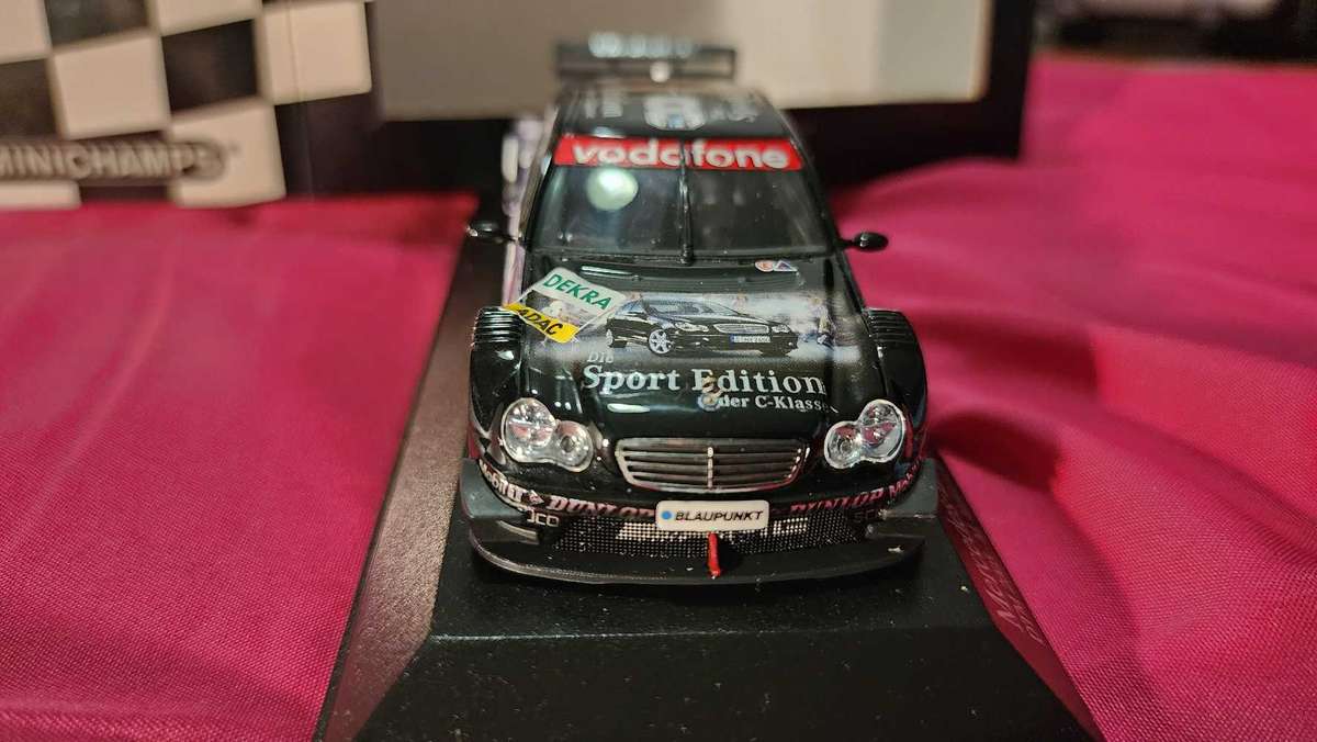 2005 DTM Mercedes C-Ckass Häkkinen by Minichamps