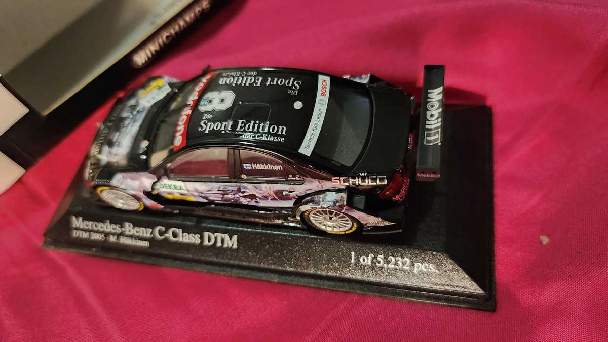 2005 DTM Mercedes C-Ckass Häkkinen by Minichamps