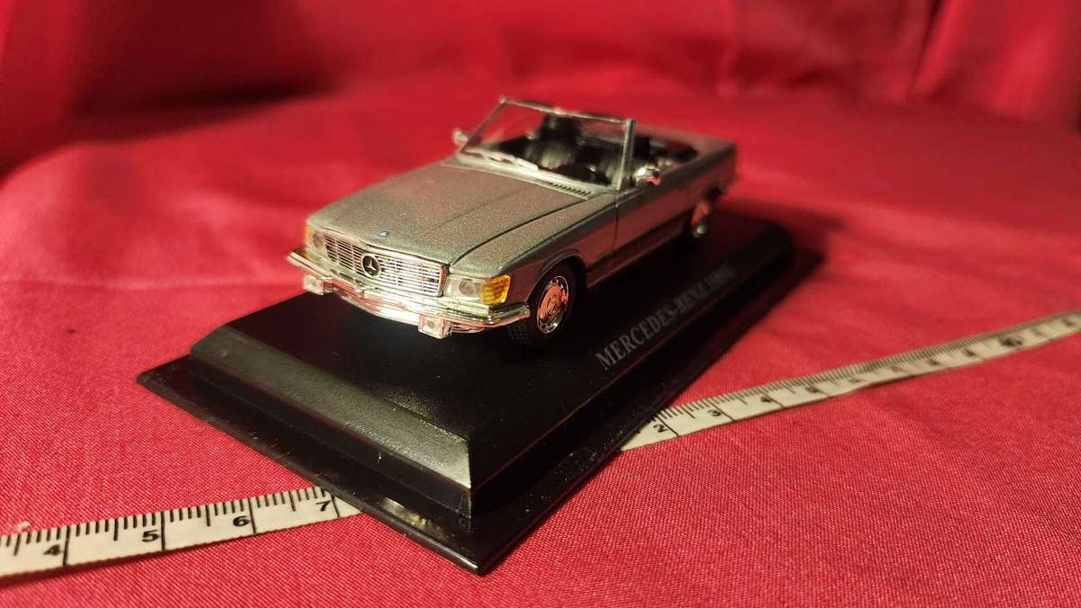 Mercedes 350 SL (1:43) Del Prado