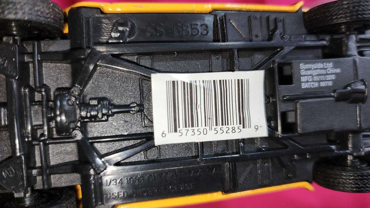 Checked Cab "50's Die-Cast 1:24