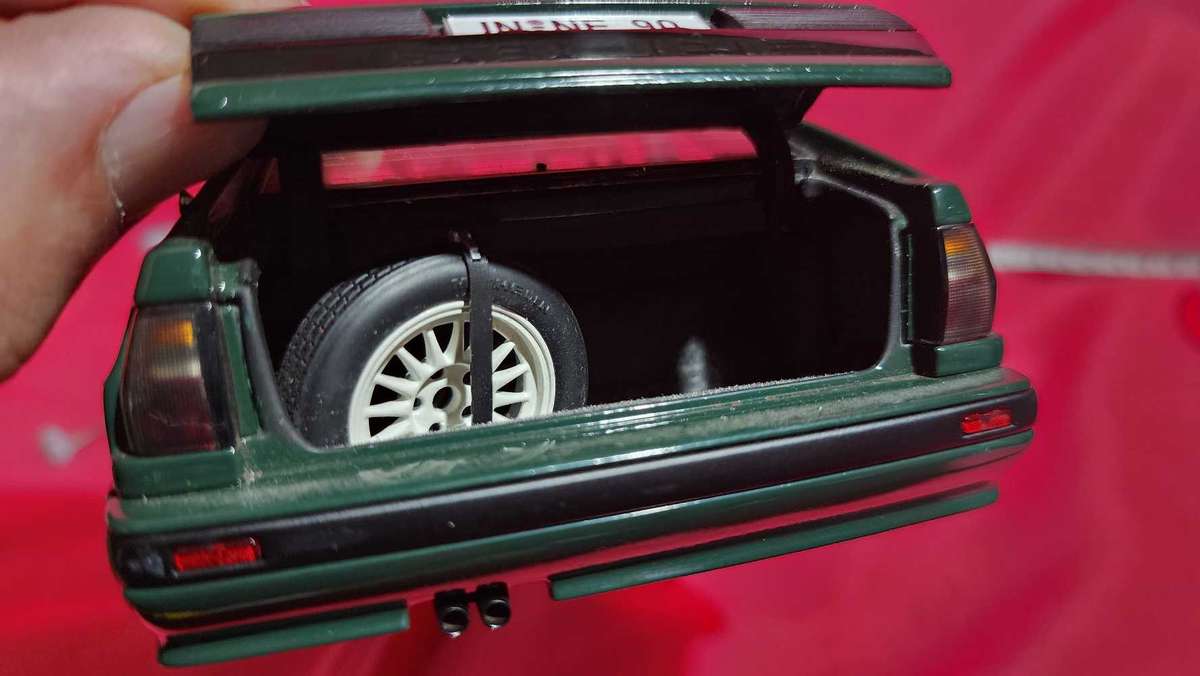 Audi Quattro (Legendary Car) 1:18 AutoArt