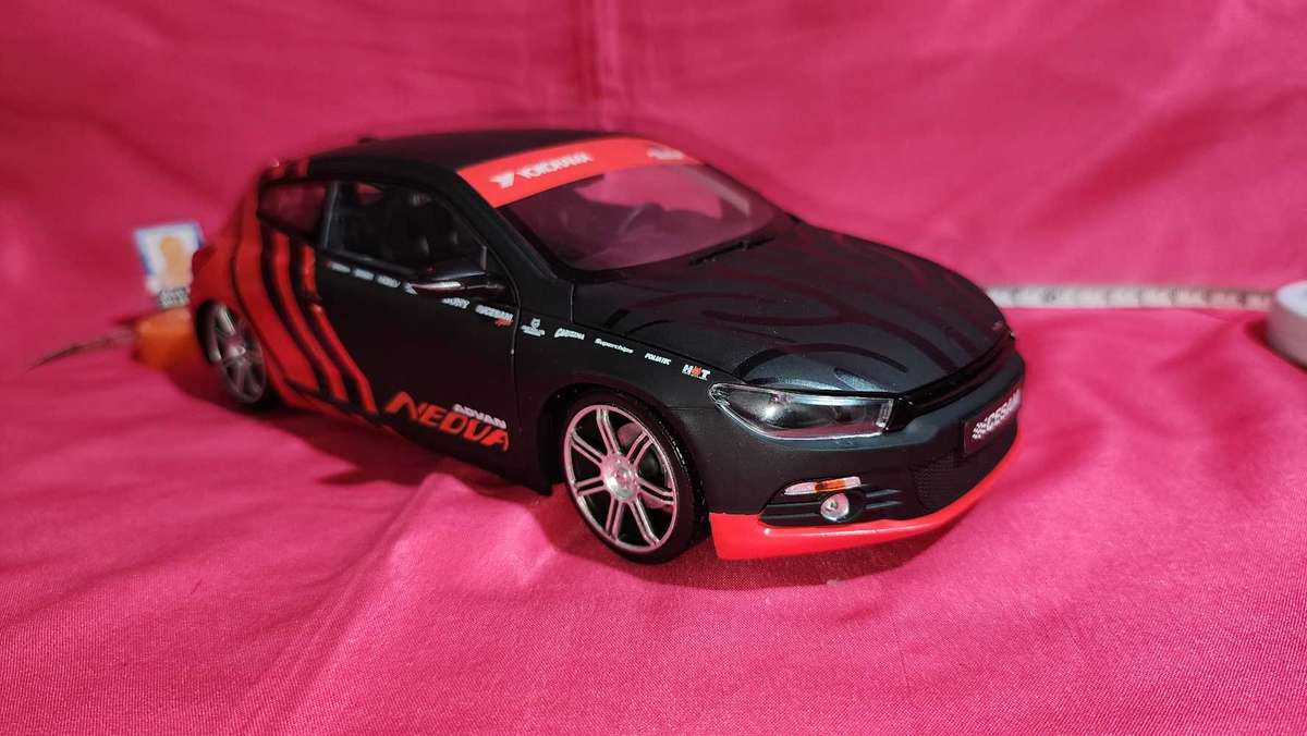 VW Scirocco (1:18) Norev