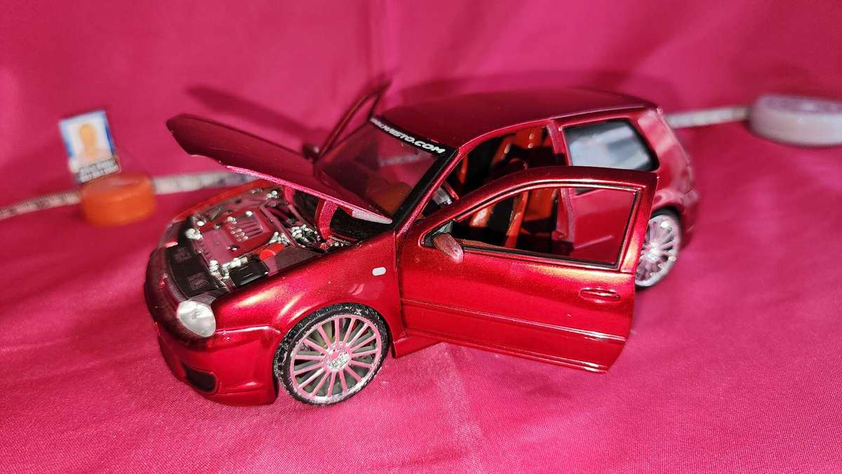 Pimped-Up Golf 4, R 32 (1:24)