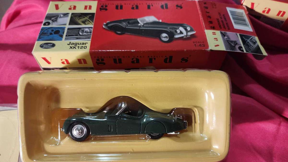 Jaguar XK 120 by Vanguards