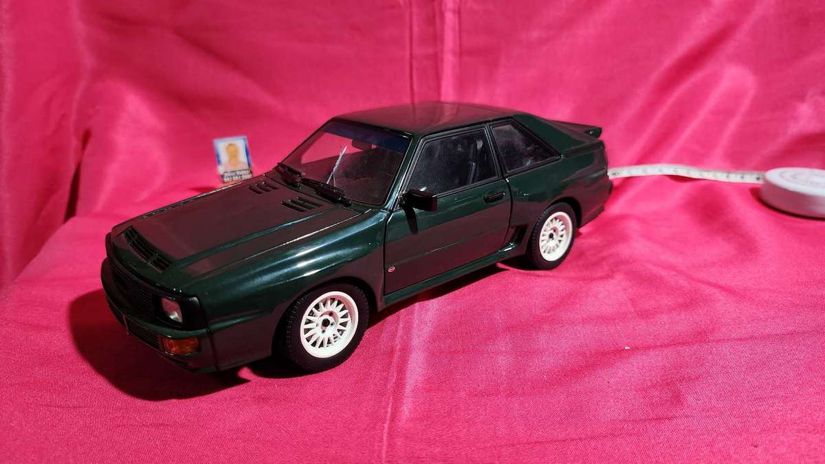 Audi Quattro (Legendary Car) 1:18 AutoArt