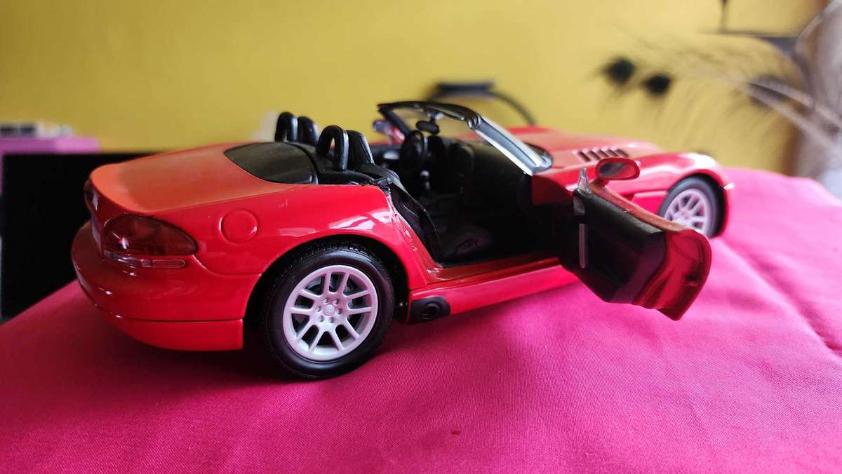 Viper .... Stunner 1:18