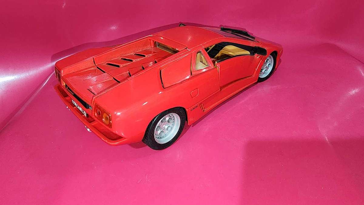 Lamborghini Diablo (1:1>) by Maisto