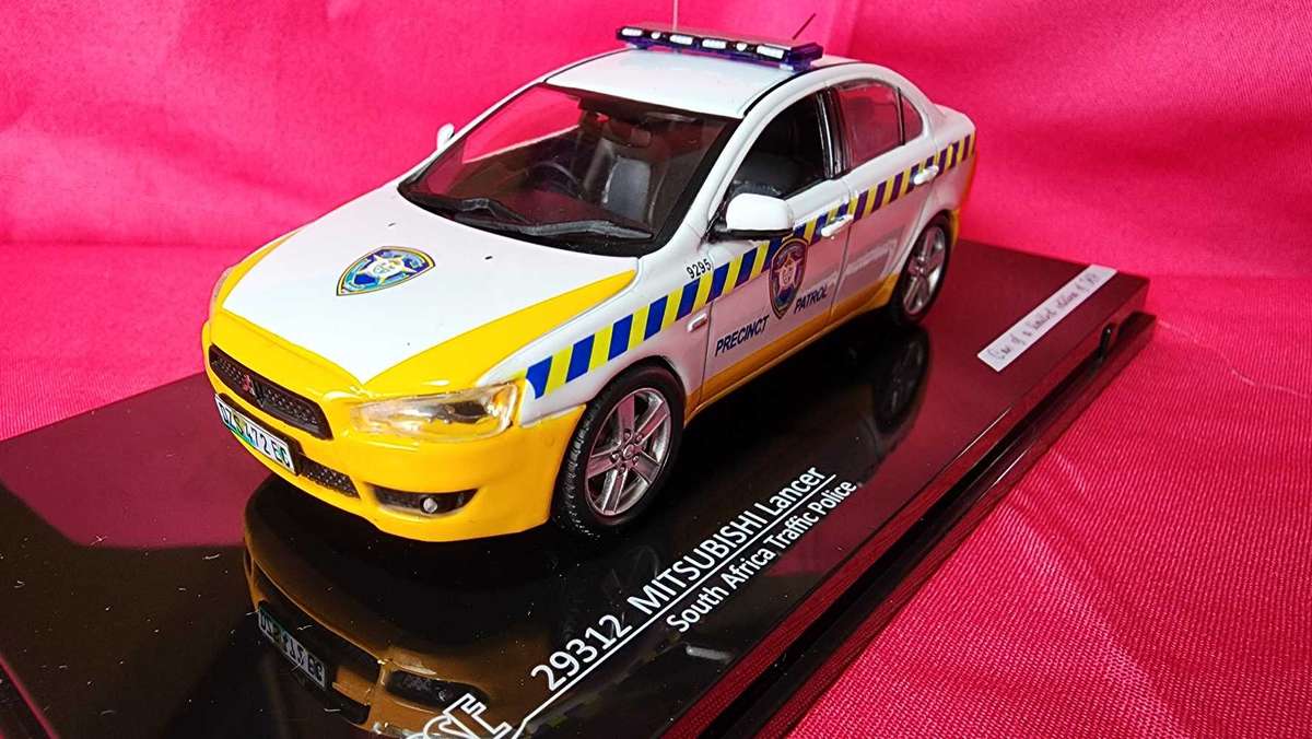 SA Traffic-Cop Mitsubishi Lancer ( 1:43 )  Port Elizabeth SA Vitesse
