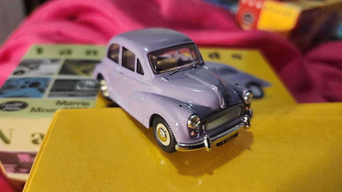 Morris Minor 100  By Vanguards