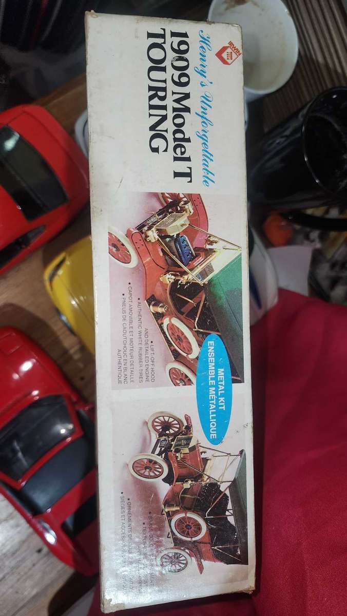 Model T "1909" Touring Die-Cast Model by Gabriel