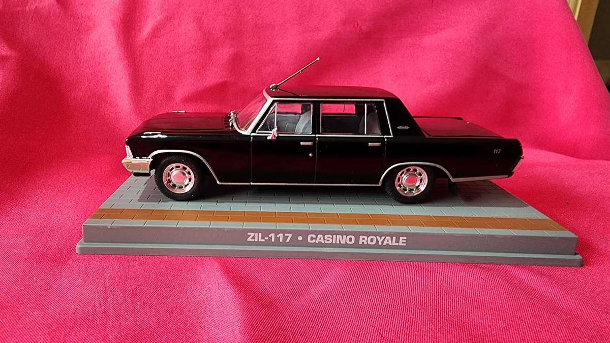 ZIL 117 from Russia (1:43) James Bond
