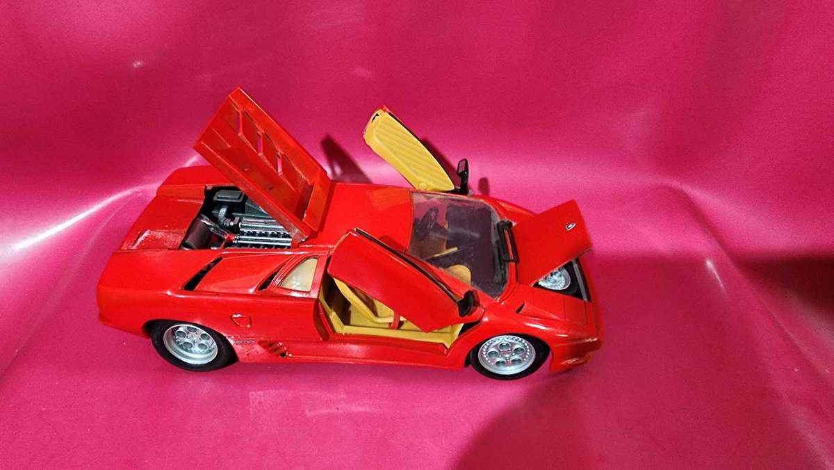 Lamborghini Diablo (1:1>) by Maisto
