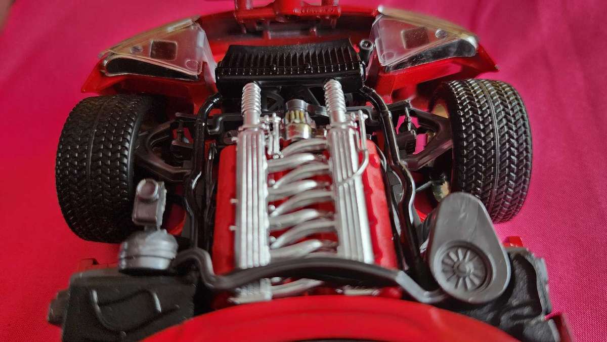 Viper GTS Coupe "Dodge" 1,18 Bburago