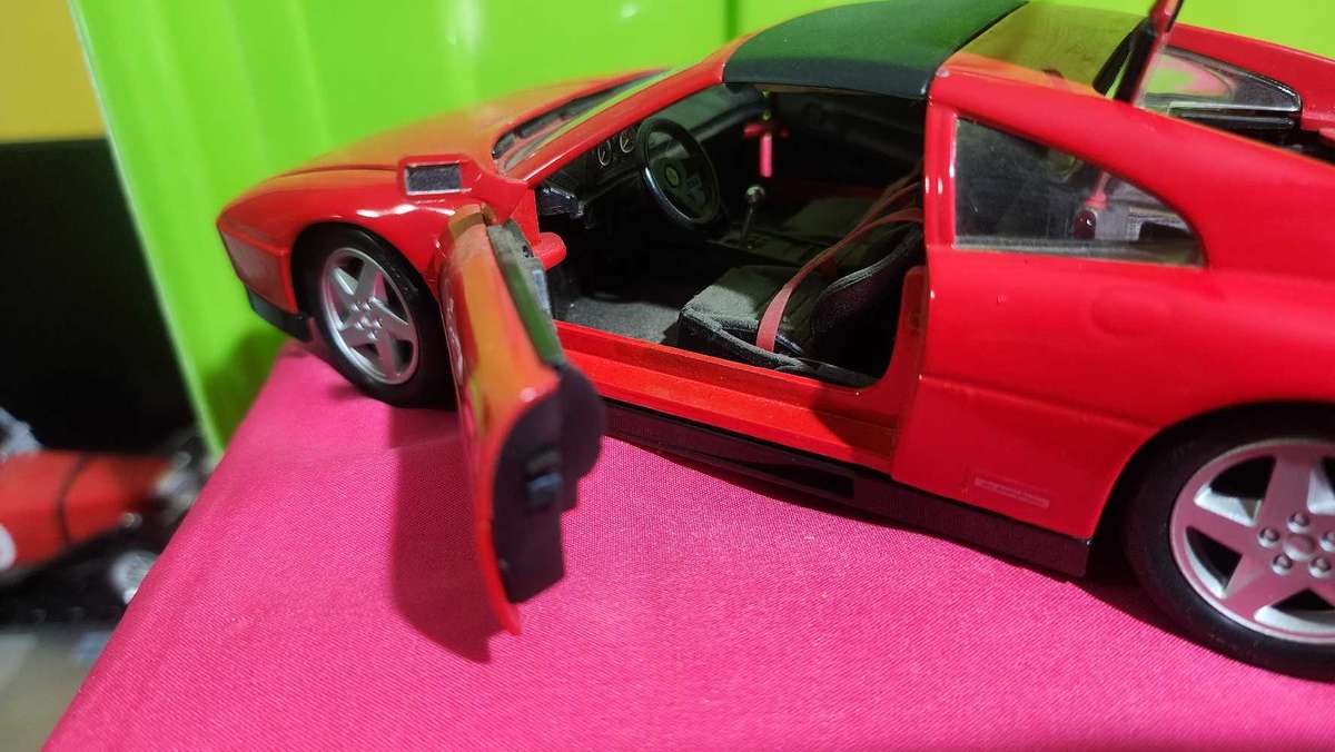 Ferrari 348 ts  *1:18* Maisto