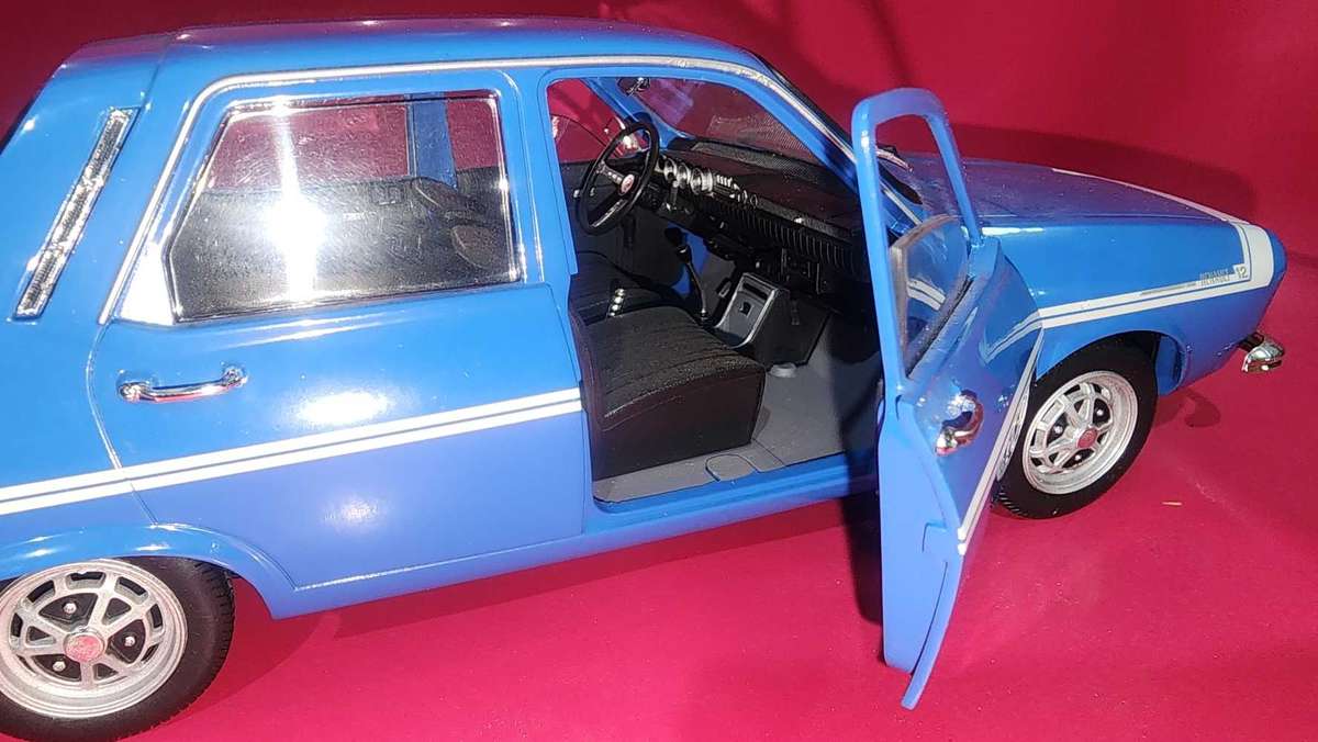 Renault 12 Gordini By Solido (1:18)