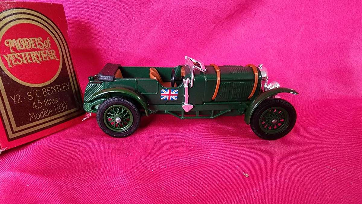 1930" 4,25Litre Super Charged Bentley ( Models of Yesteryear)