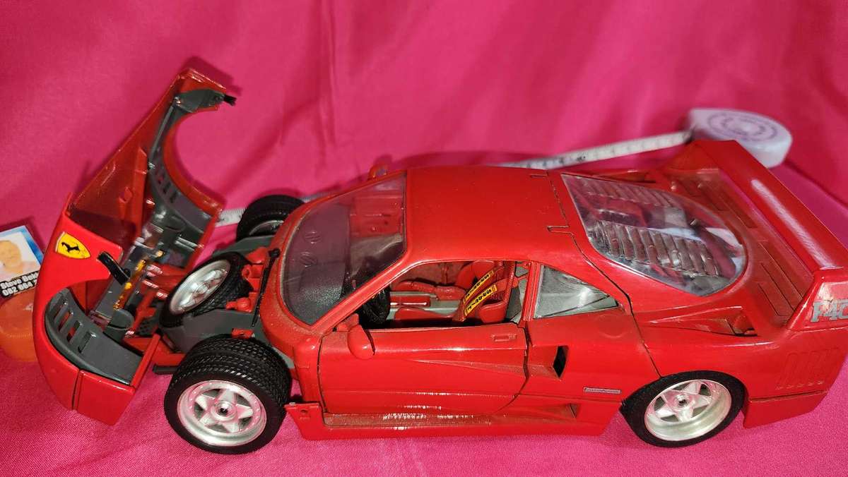 Ferrari F40 Bburago 1:18
