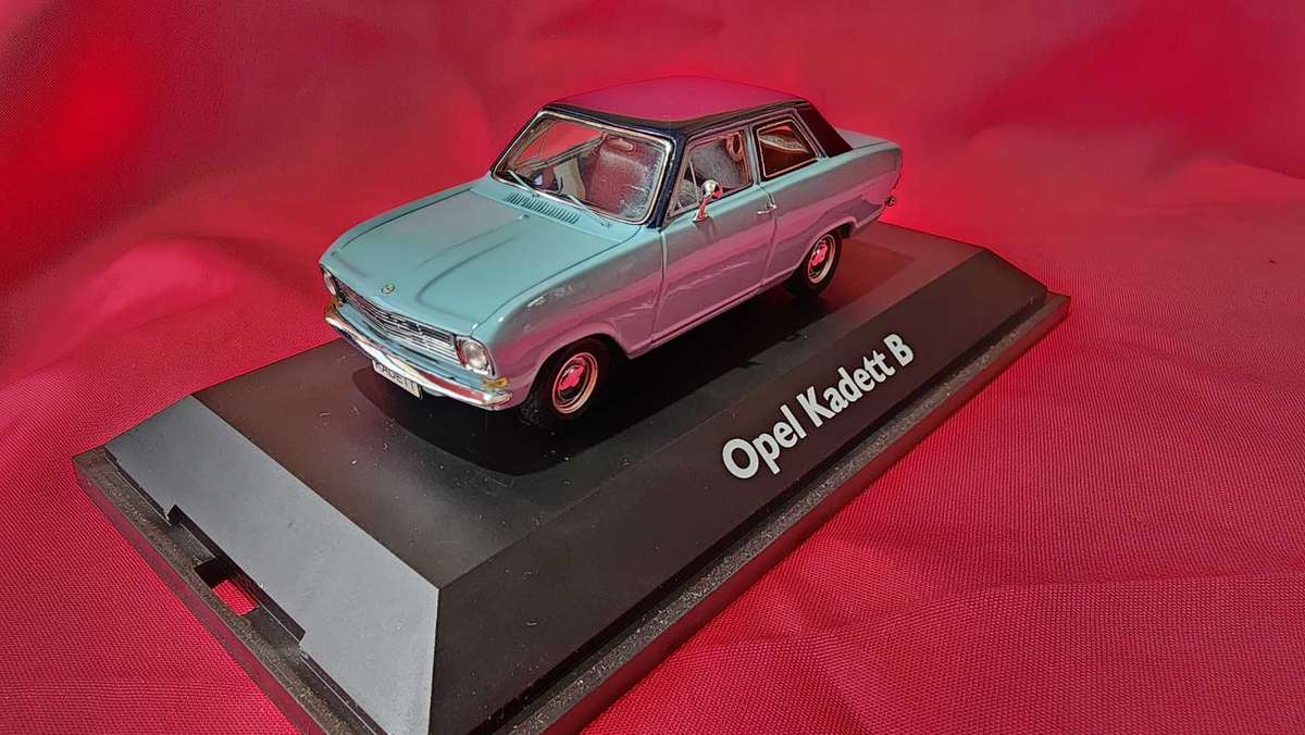 Old-School Opel Kadett "B" (1:43)