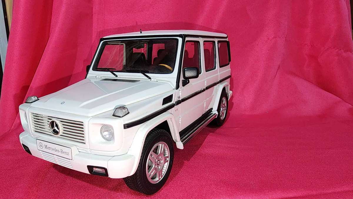 G-Wagon V8 Mercedes Benz (1:18)