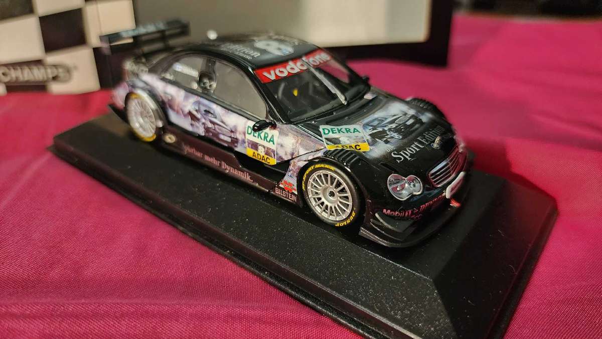 2005 DTM Mercedes C-Ckass Häkkinen by Minichamps