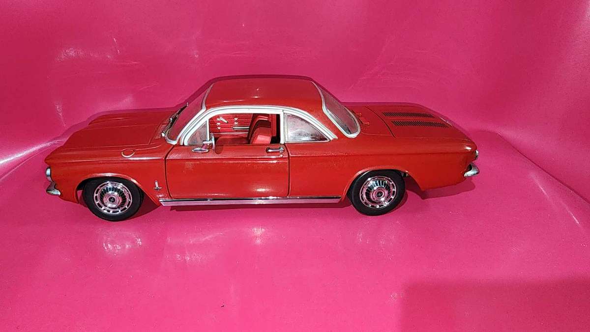Chevrolet Corvair ( Air-Cooled ) 1:18 by Sunstar