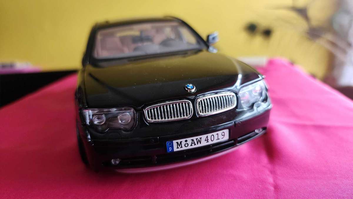 BMW 745i Motormax 1:18