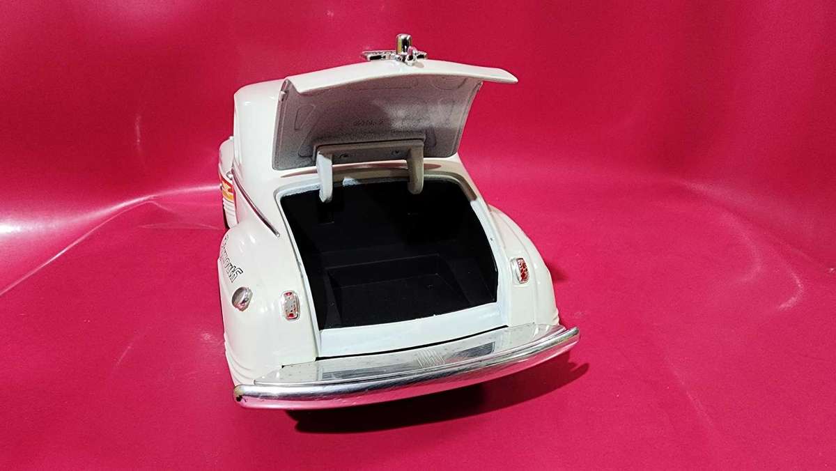 41' Plymouth Stock Dragster (1:18) by Road Legends