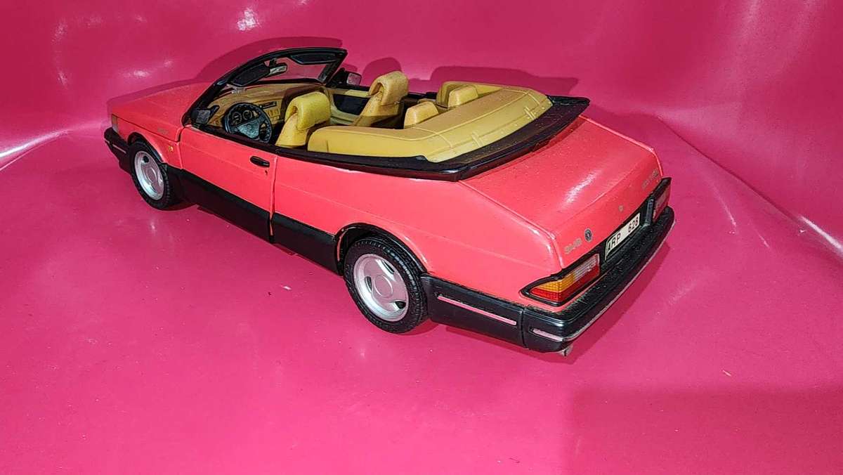 Saab 900 Turbo (1:18) by Anson