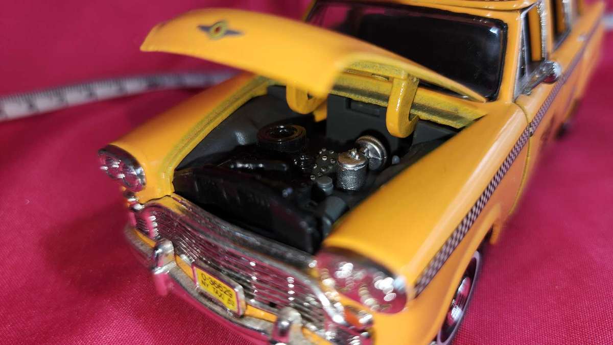 Checked Cab "50's Die-Cast 1:24