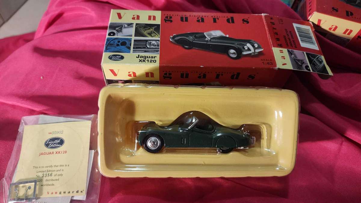 Jaguar XK 120 by Vanguards
