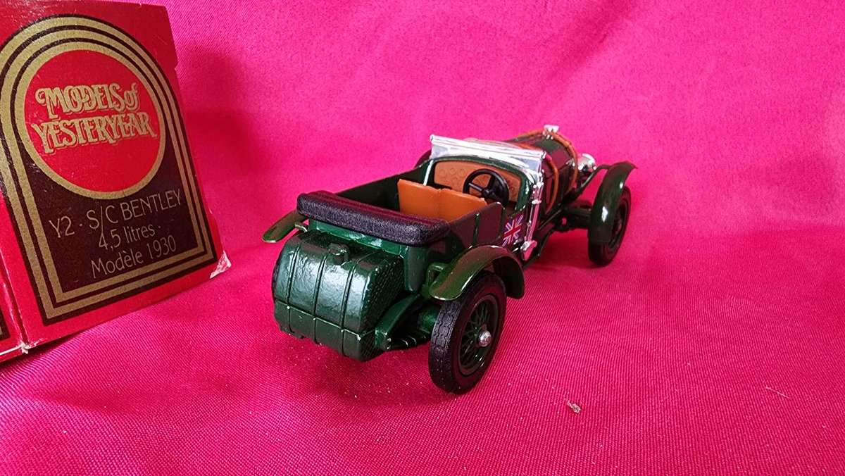 1930" 4,25Litre Super Charged Bentley ( Models of Yesteryear)