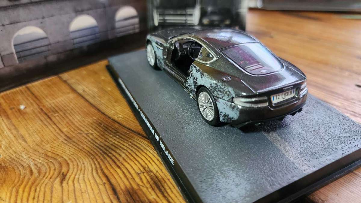 Special Aston Martin DB5 1:43