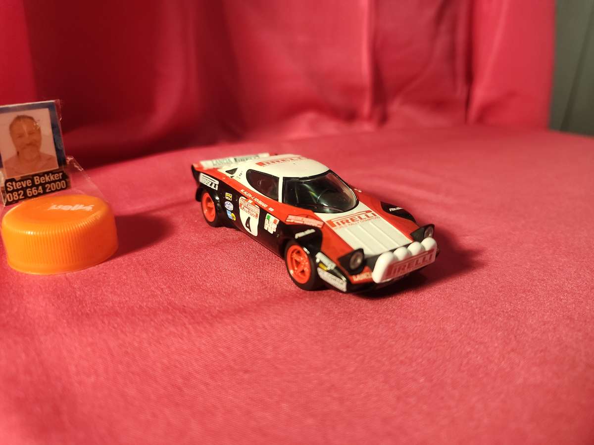 Lancia Stratos Rally (1:43)