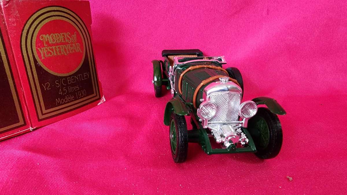 1930" 4,25Litre Super Charged Bentley ( Models of Yesteryear)