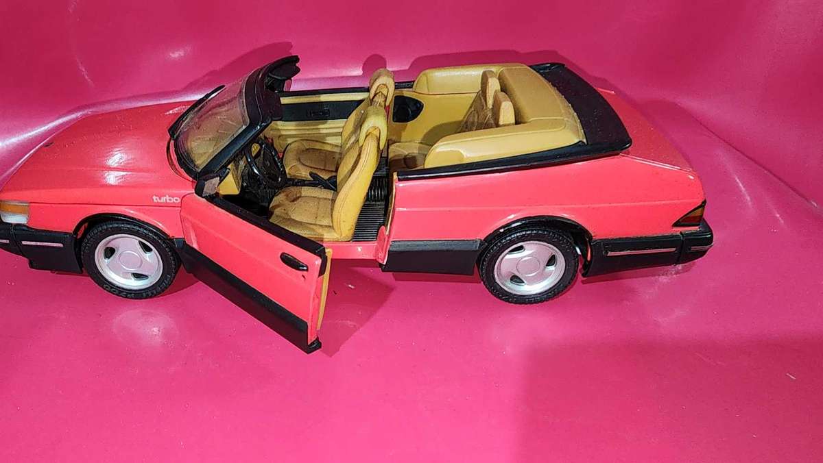 Saab 900 Turbo (1:18) by Anson