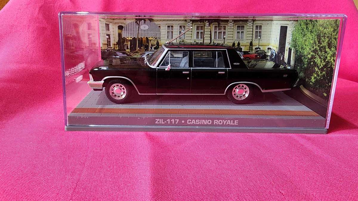 ZIL 117 from Russia (1:43) James Bond