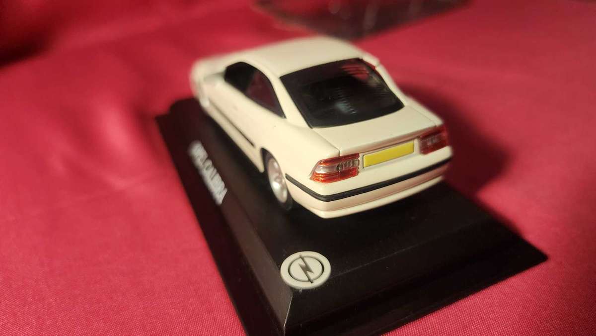 Opel Calibra  (1:43) Del Prado