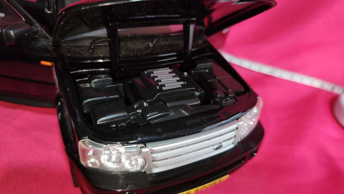 Range Rover 1:18