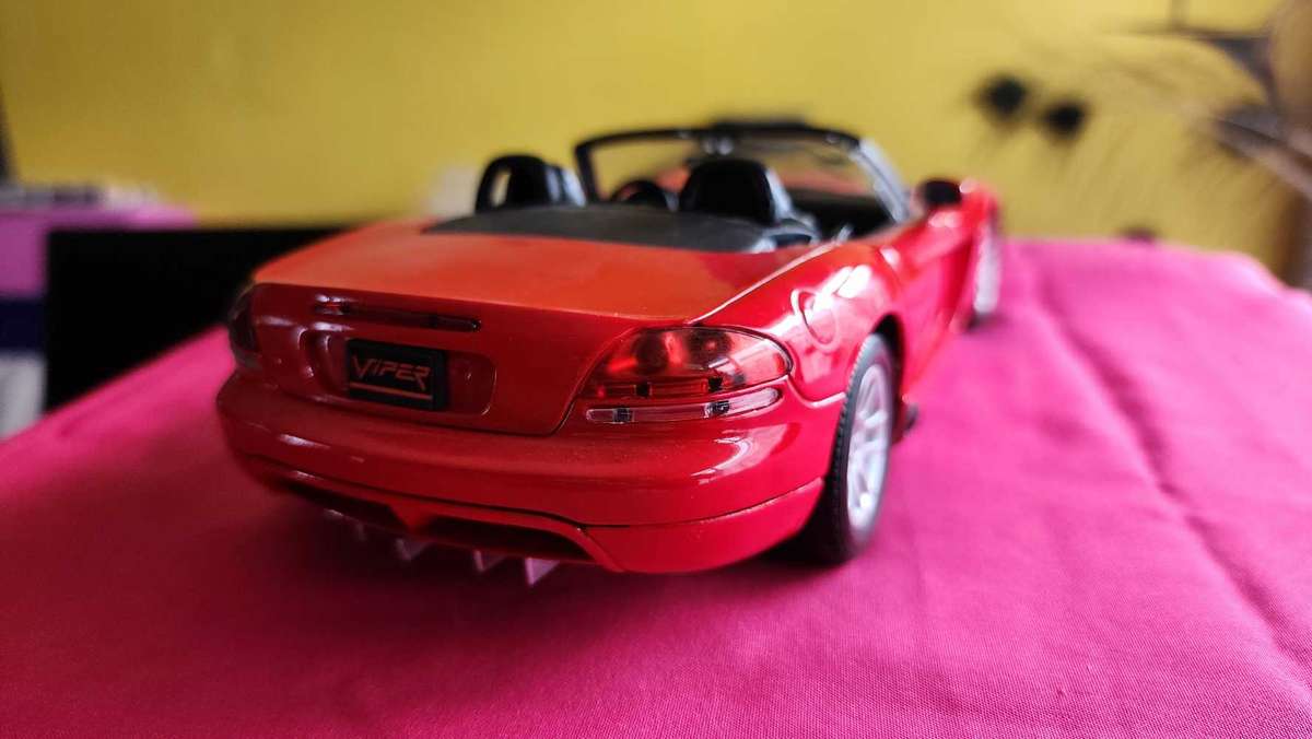 Viper .... Stunner 1:18