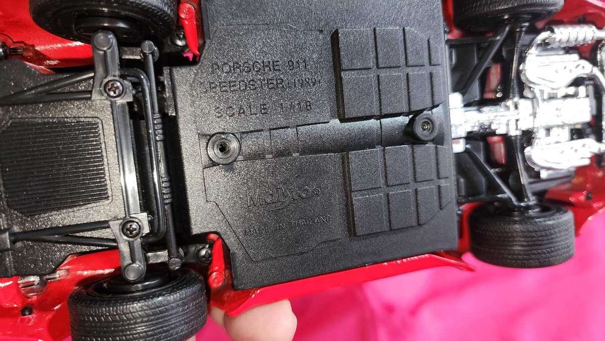 Porsche 911 Speedster (1:18) Maisto