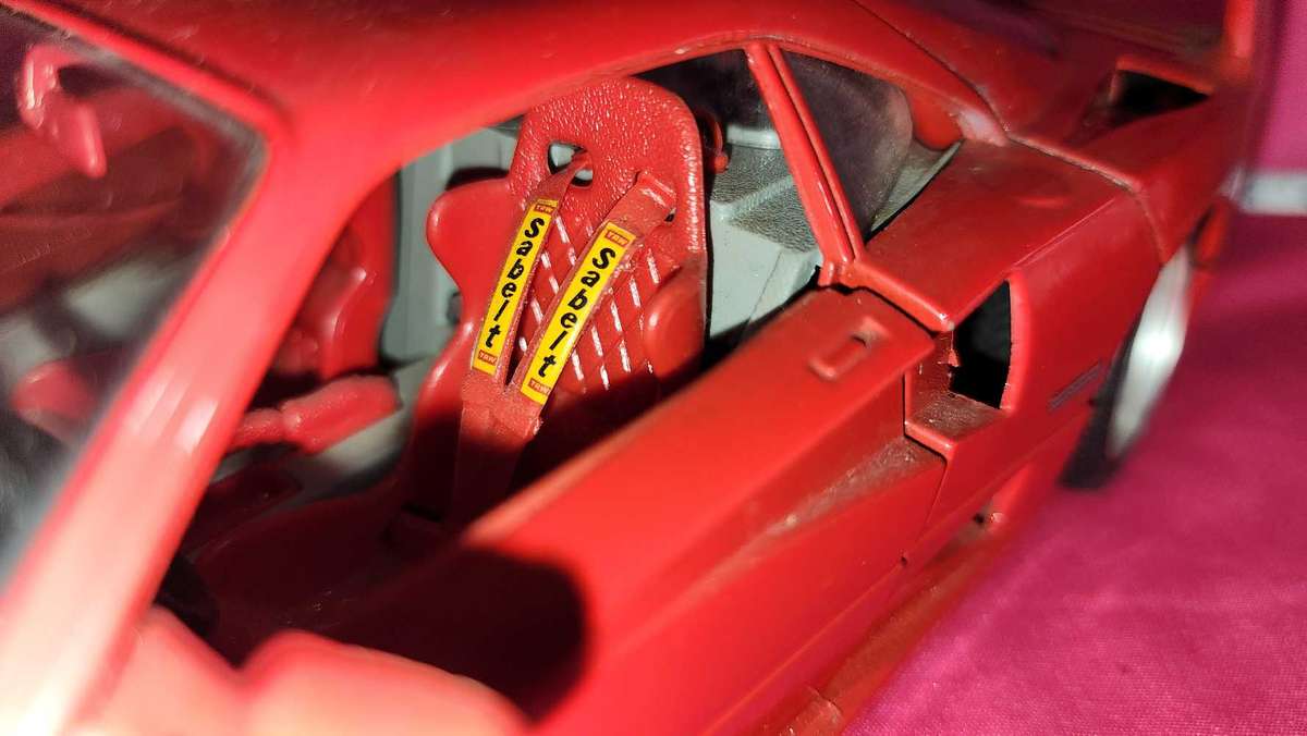 Ferrari F40 Bburago 1:18