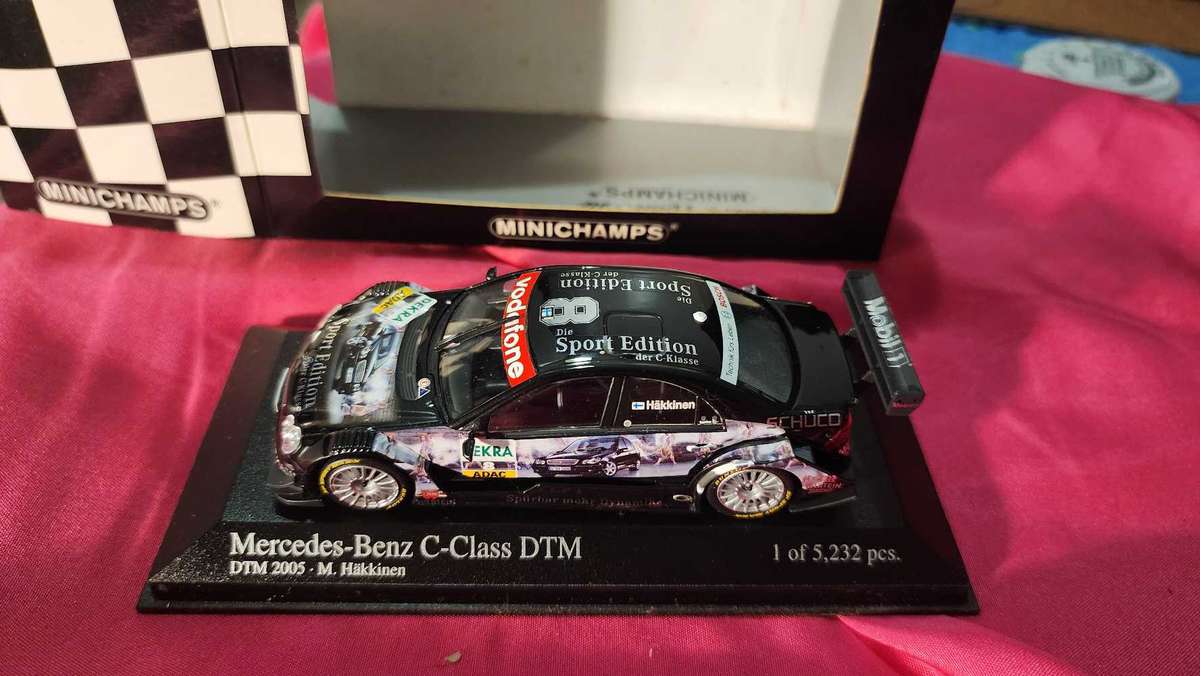 2005 DTM Mercedes C-Ckass Häkkinen by Minichamps