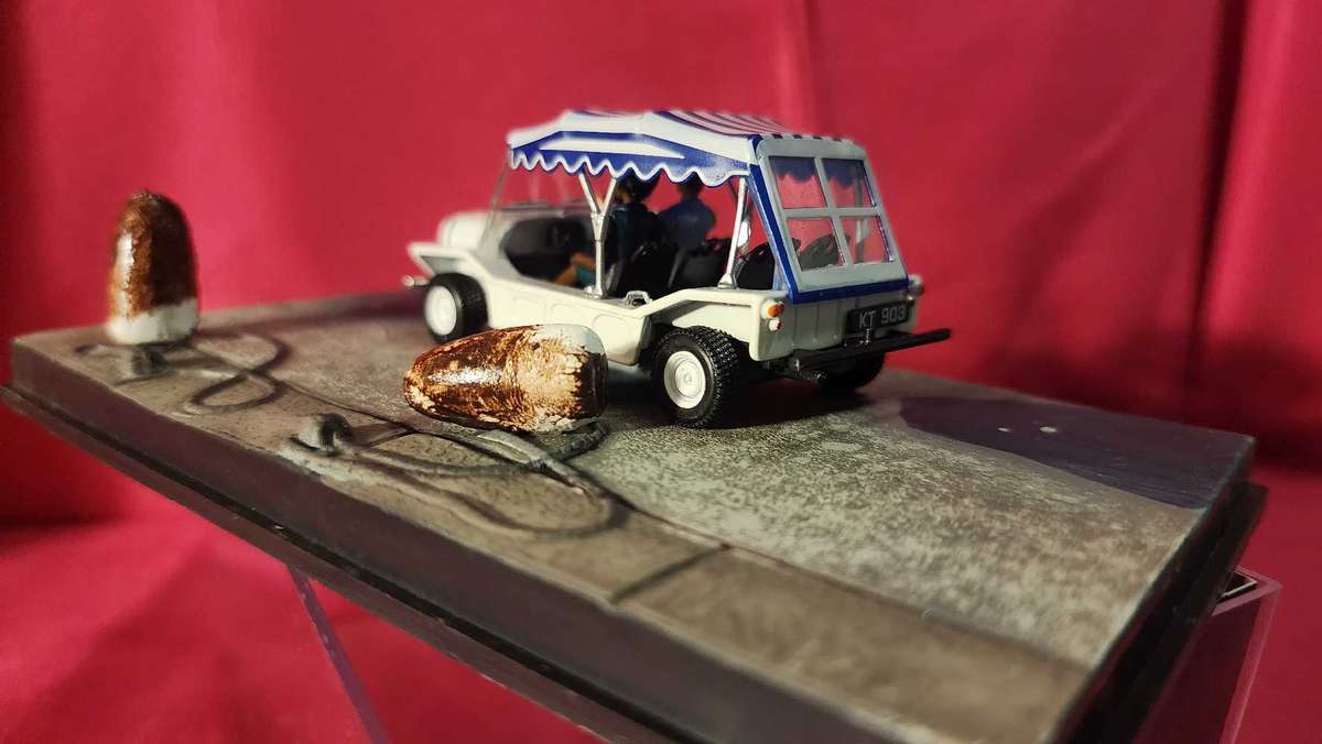 Mini Moke   James Bond