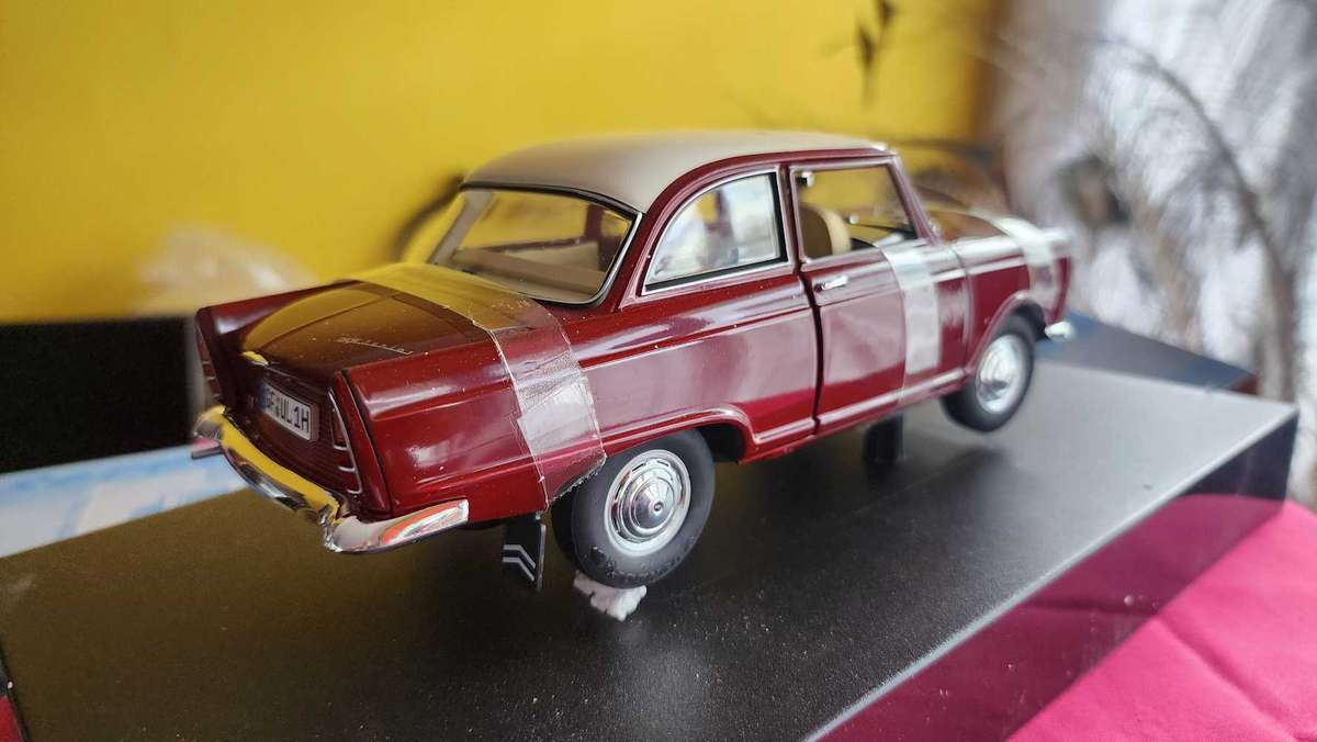DKW Junior 1:18 by Revell